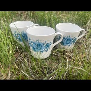 Vintage Blue velvet Rose by Corning Ware tea/coffee mug set
